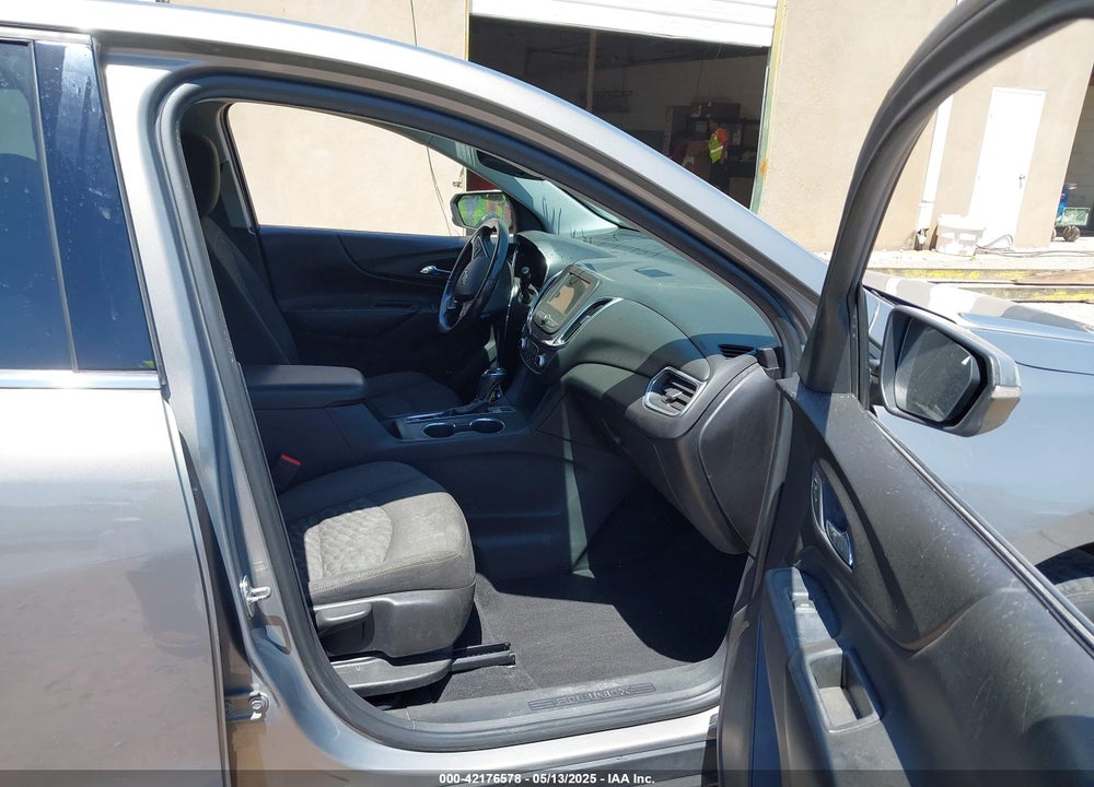 2019 CHEVROLET EQUINOX LT VIN: 3GNAXUEV4KS583736