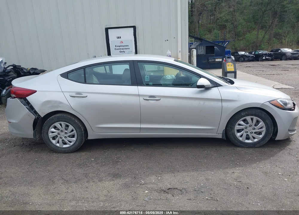 2018 HYUNDAI ELANTRA VIN: 5NPD74LF4JH271863