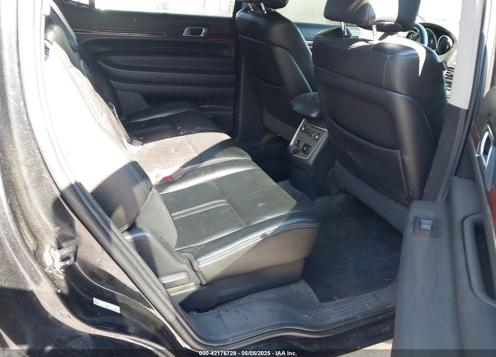2010 LINCOLN MKT VIN: 2LMHJ5AT4ABJ25332
