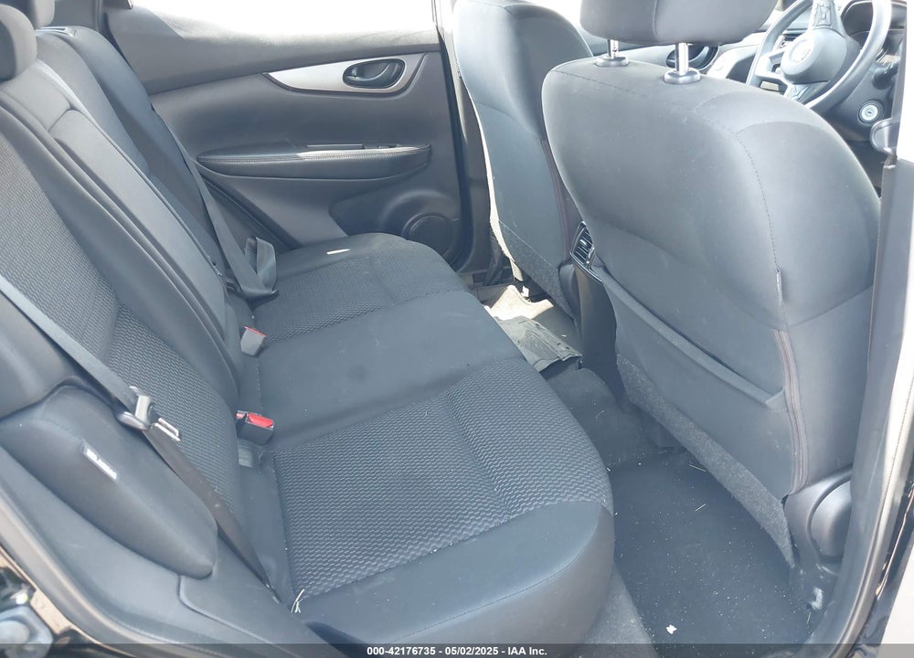 2021 NISSAN ROGUE SPORT VIN: JN1BJ1AW1MW668250