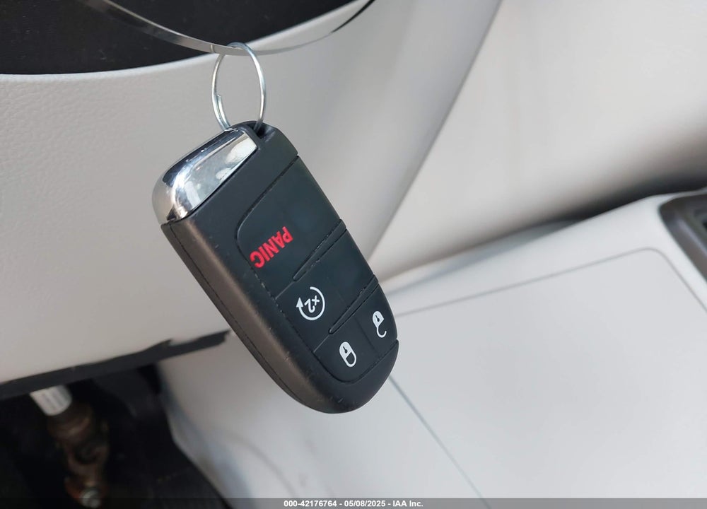 2018 JEEP RENEGADE LIMITED FWD VIN: ZACCJADB3JPG74022