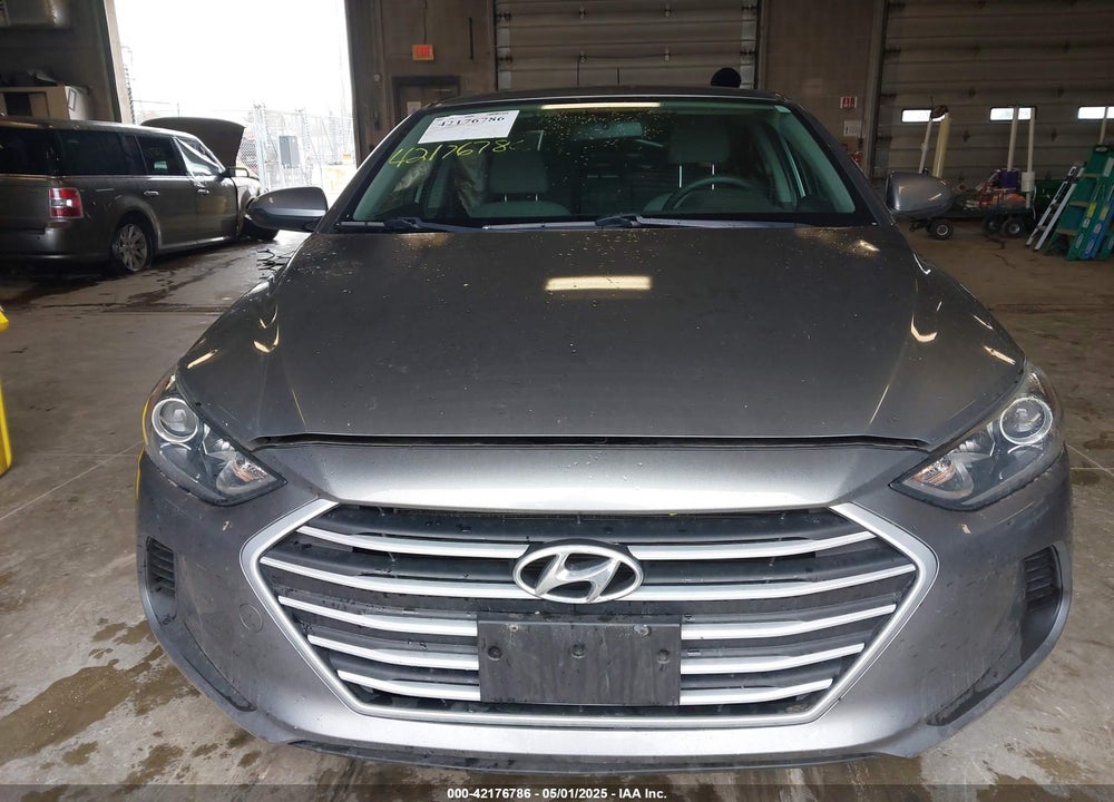 2017 HYUNDAI ELANTRA VIN: KMHD84LF4HU262640