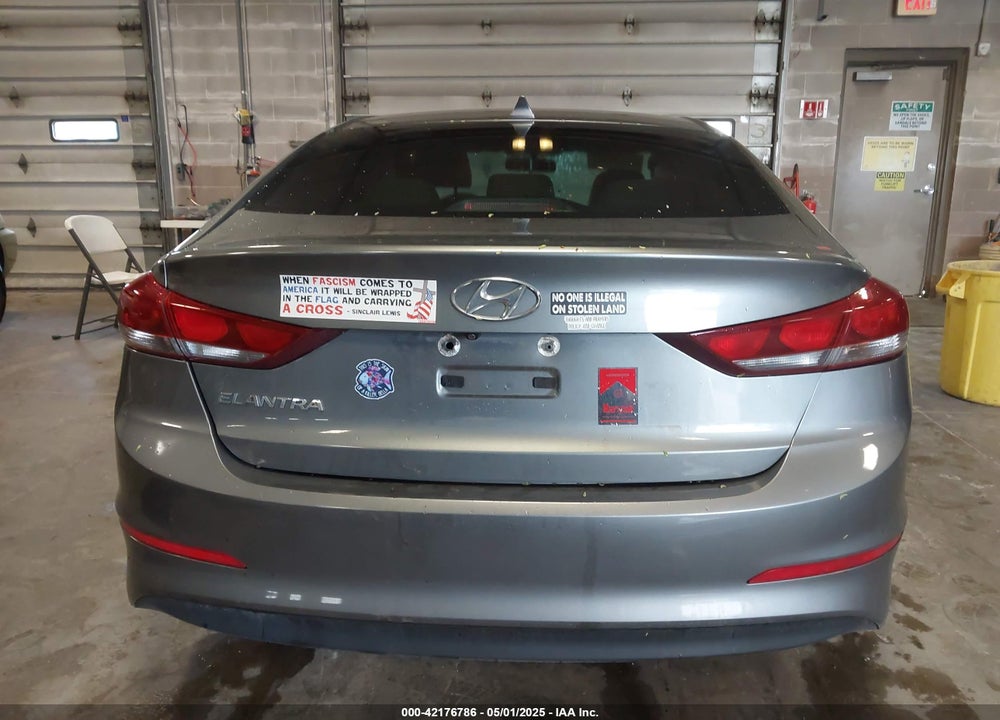 2017 HYUNDAI ELANTRA VIN: KMHD84LF4HU262640