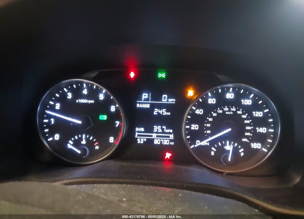2017 HYUNDAI ELANTRA VIN: KMHD84LF4HU262640