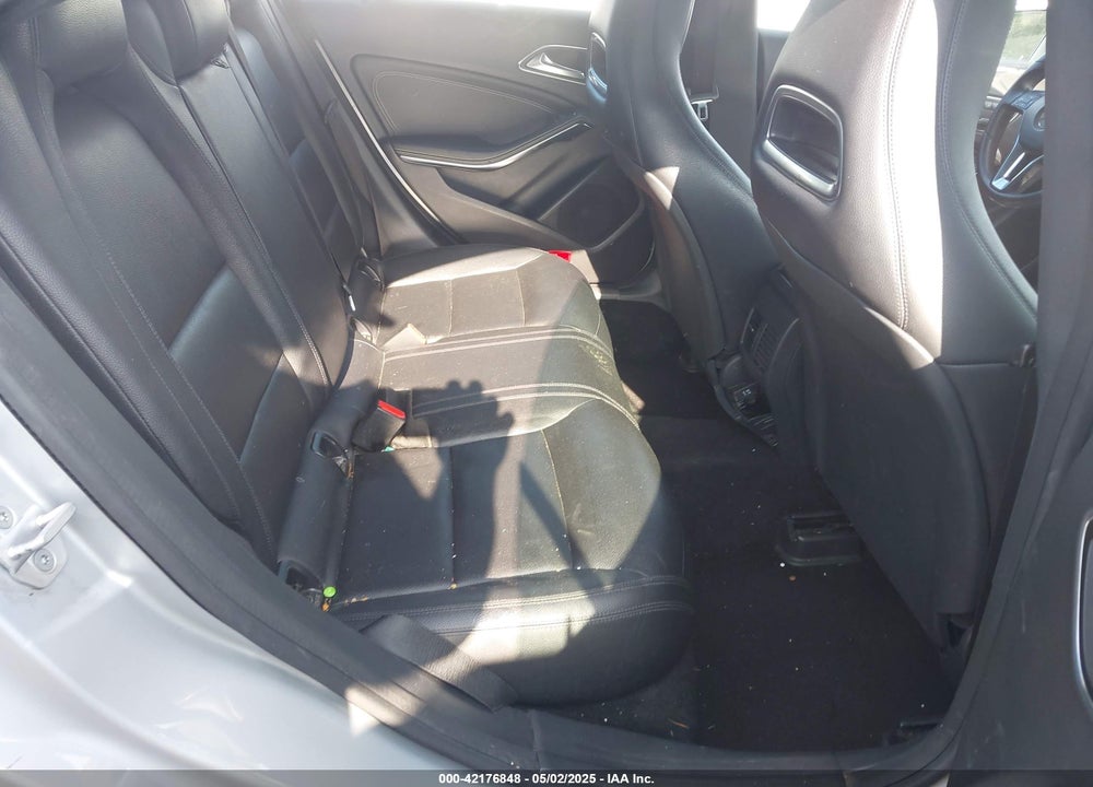 2014 MERCEDES-BENZ CLA 250 VIN: WDDSJ4EB2EN038224