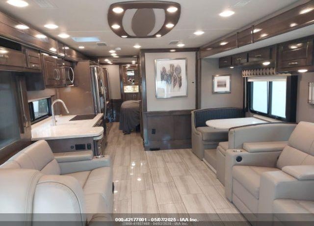 2021 ENTEGRA REATTA FLOOR PLAN  (39T2) VIN: 4VZDR1A92MC089731