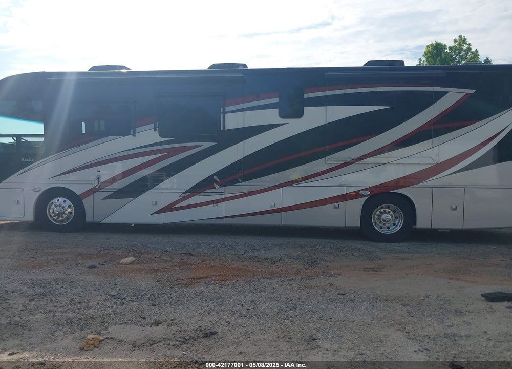 2021 ENTEGRA REATTA FLOOR PLAN  (39T2) VIN: 4VZDR1A92MC089731