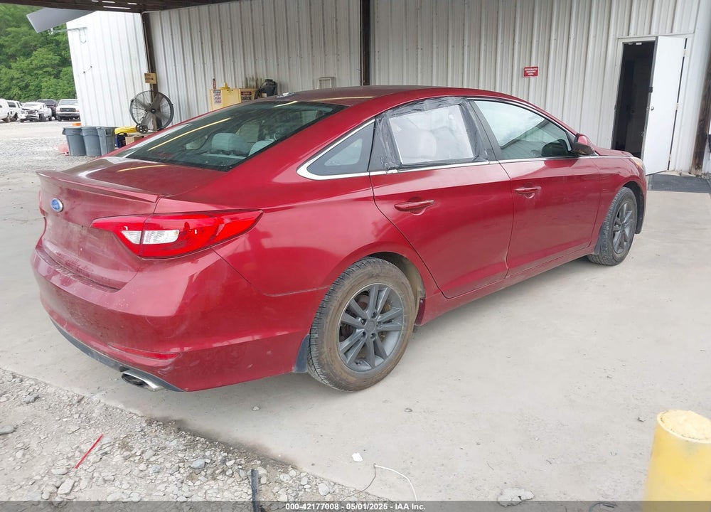 2015 HYUNDAI SONATA SE VIN: 5NPE24AF5FH239758