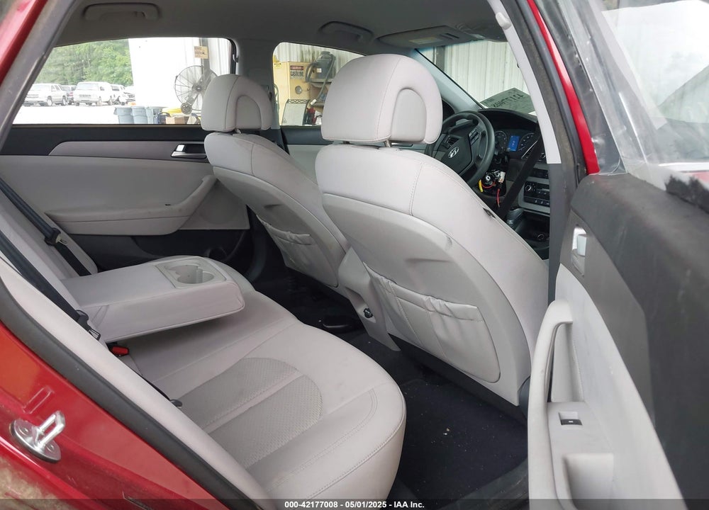 2015 HYUNDAI SONATA SE VIN: 5NPE24AF5FH239758