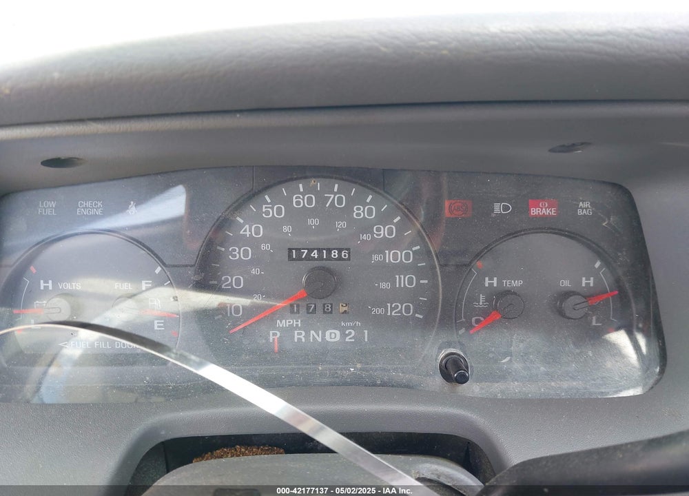 2004 MERCURY GRAND MARQUIS LS VIN: 2MEFM75W24X635103