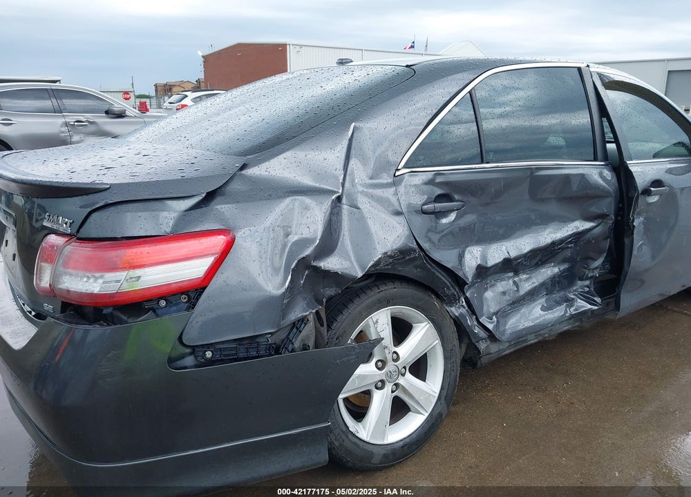 2011 TOYOTA CAMRY VIN: 4T1BF3EK5BU624127
