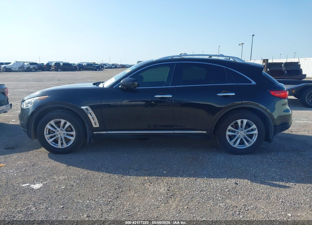 2013 INFINITI FX37 VIN: JN8CS1MU8DM142478