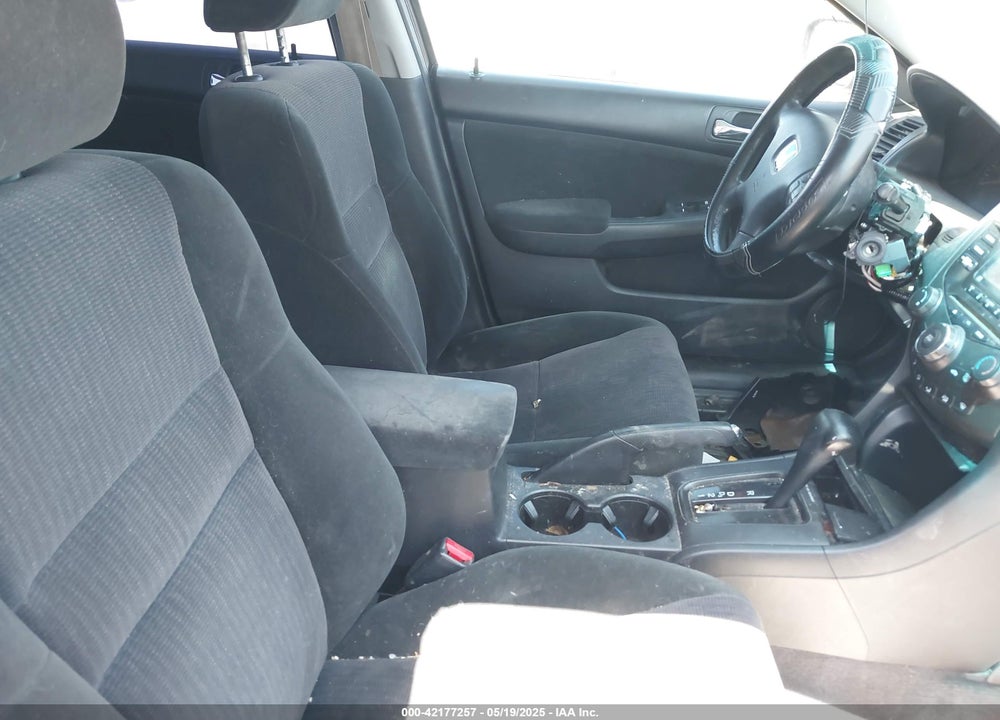 2005 HONDA ACCORD 2.4 LX VIN: 1HGCM56485A141863