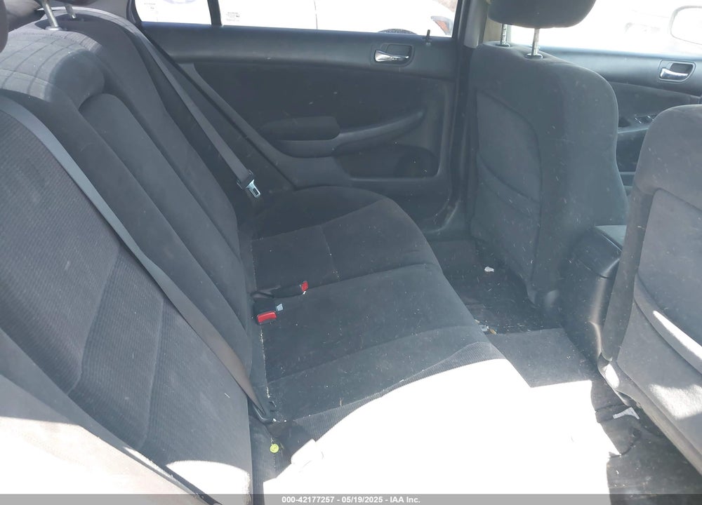 2005 HONDA ACCORD 2.4 LX VIN: 1HGCM56485A141863