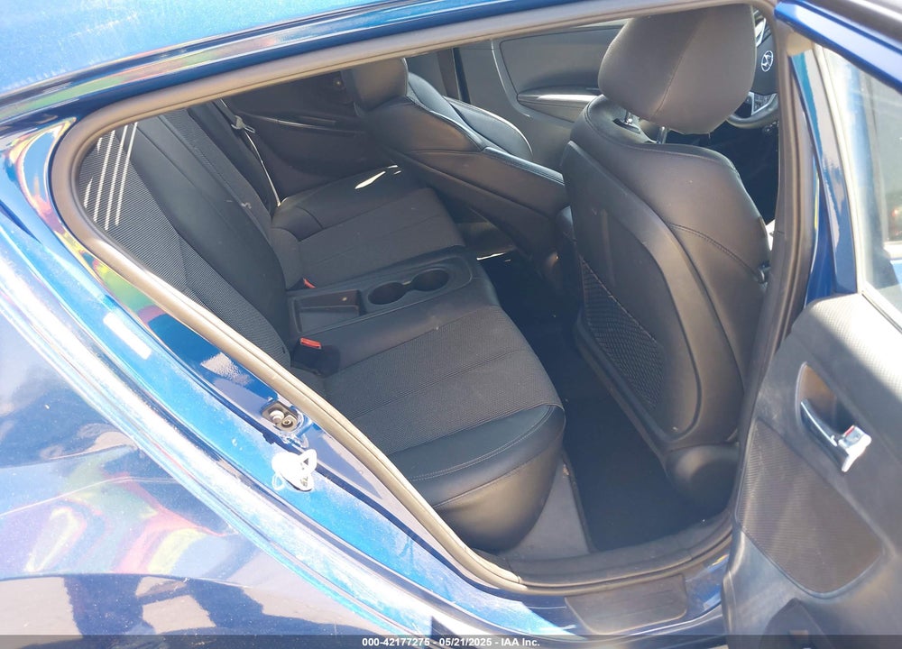 2016 HYUNDAI VELOSTER VIN: KMHTC6AD5GU302018