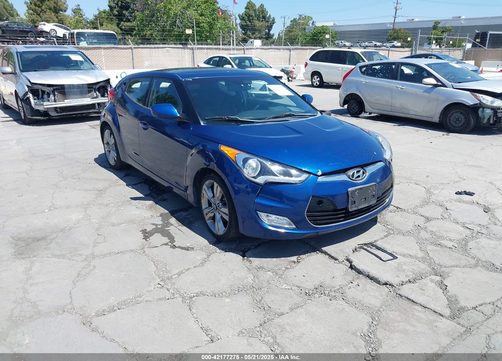 2016 HYUNDAI VELOSTER VIN: KMHTC6AD5GU302018