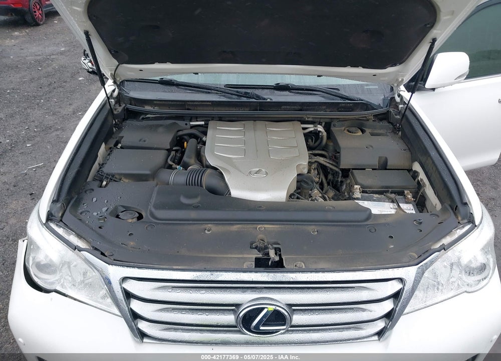 2011 LEXUS GX 460 VIN: JTJBM7FX0B5028569