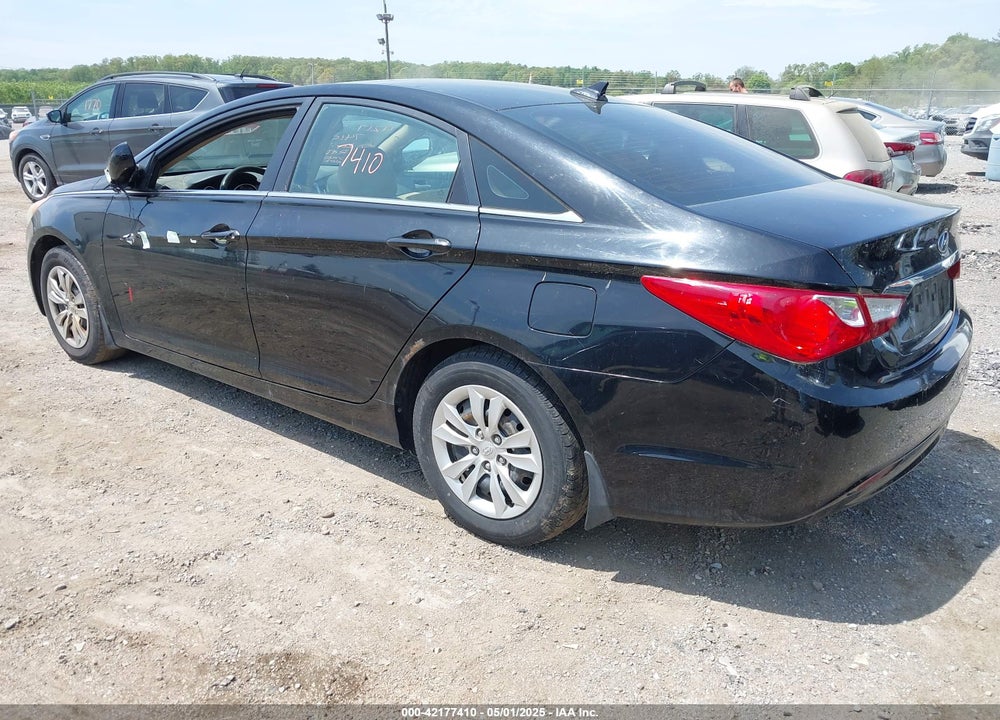 2011 HYUNDAI SONATA VIN: 5NPEB4AC0BH195975
