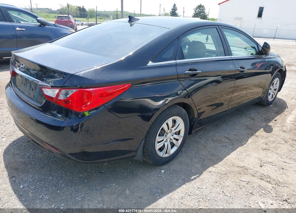 2011 HYUNDAI SONATA VIN: 5NPEB4AC0BH195975