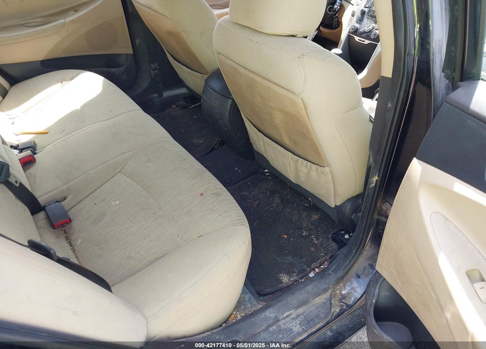 2011 HYUNDAI SONATA VIN: 5NPEB4AC0BH195975