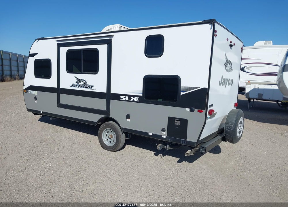 2022 JAYCO JAY FLIGHT SLX 184BS TRAVEL TRAILER VIN: 1UJBJ0AJ0N17B0428
