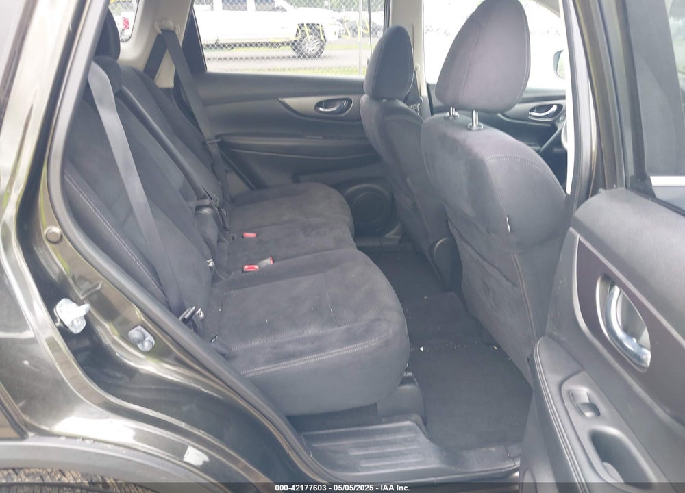 2016 NISSAN ROGUE VIN: JN8AT2MV5GW145818