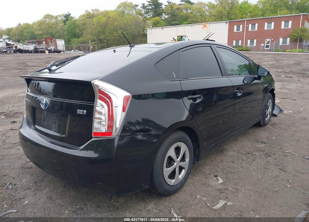 2013 TOYOTA PRIUS VIN: JTDKN3DU0D5587382