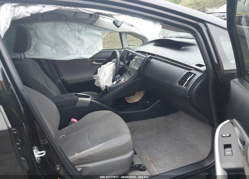 2013 TOYOTA PRIUS VIN: JTDKN3DU0D5587382