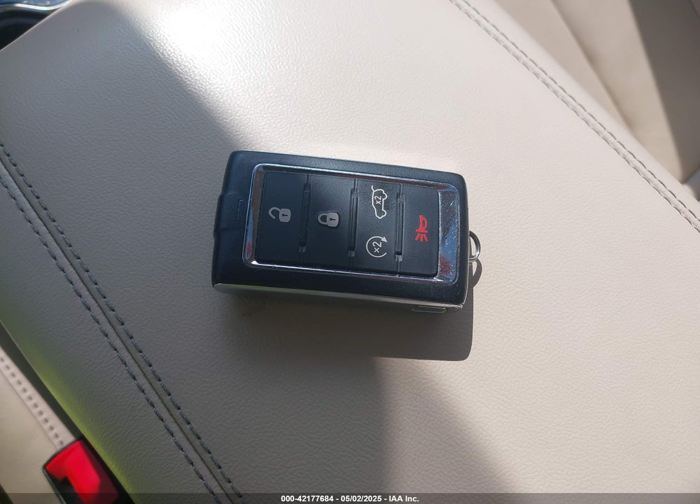 2022 JEEP GRAND CHEROKEE VIN: 1C4RJHBG0N8521421