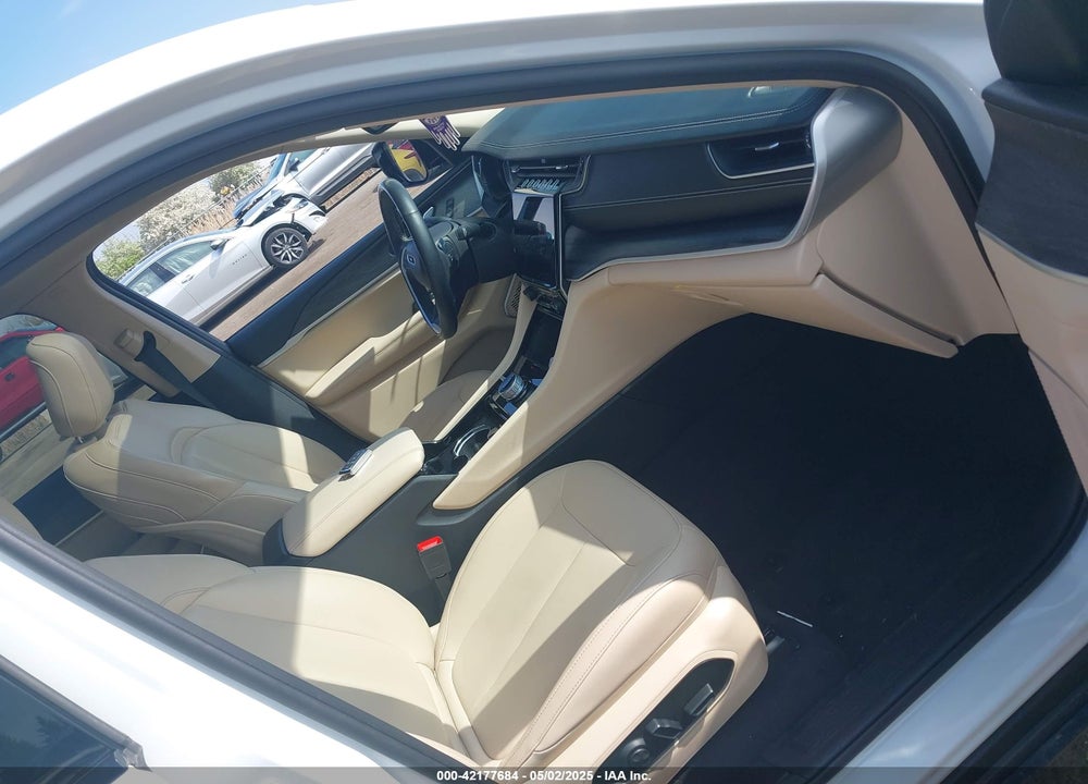 2022 JEEP GRAND CHEROKEE VIN: 1C4RJHBG0N8521421