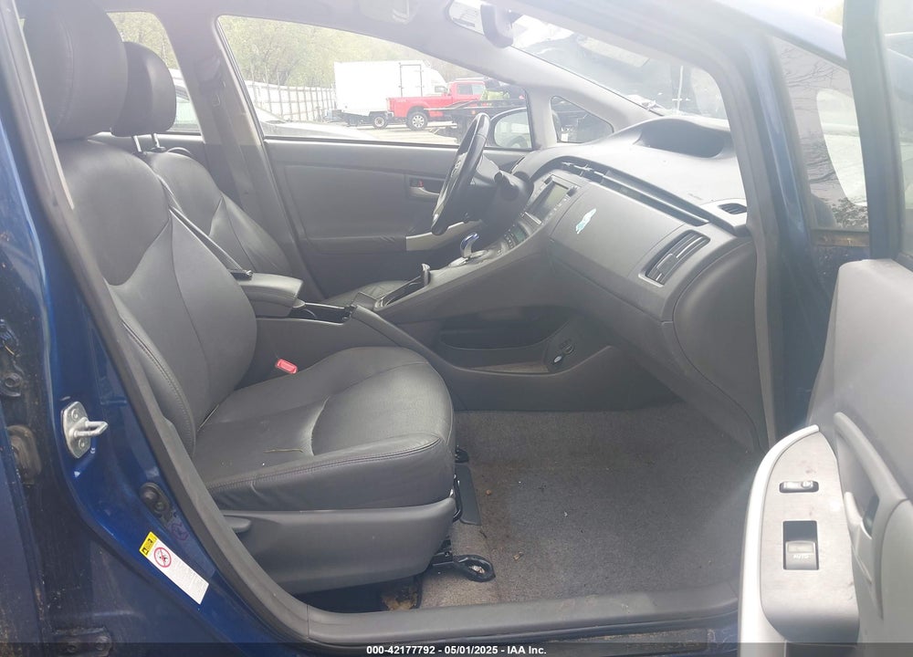 2011 TOYOTA PRIUS VIN: JTDKN3DU5B5335656