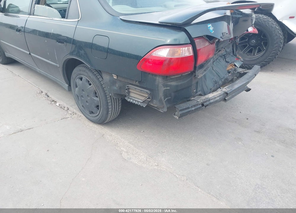1999 HONDA ACCORD LX VIN: JHMCG5548XC046166