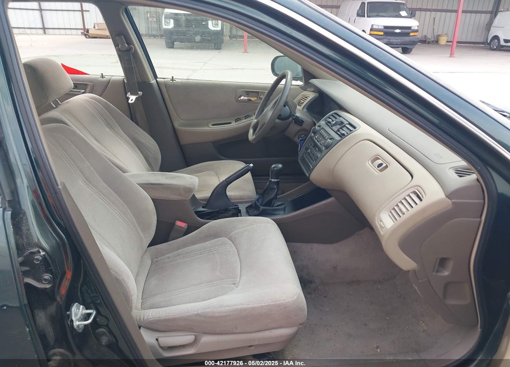 1999 HONDA ACCORD LX VIN: JHMCG5548XC046166