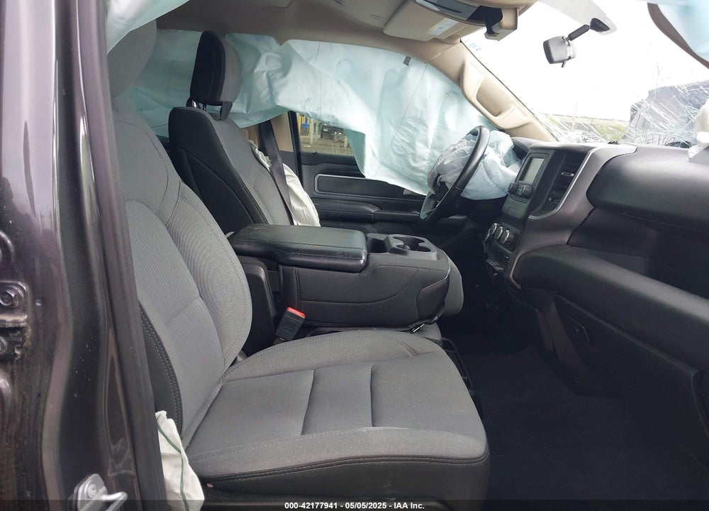 2020 RAM 1500 BIG HORN 4X4 6'4 BOX VIN: 1C6SRFBT3LN414588