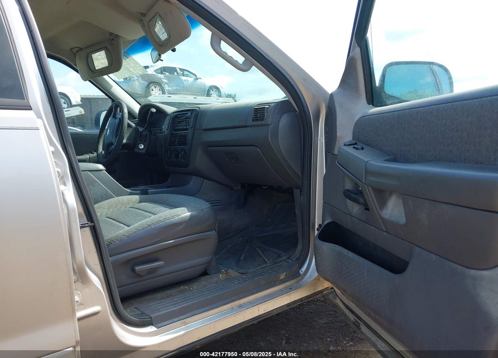 2003 FORD EXPLORER XLS VIN: 1FMZU62K83UB62366