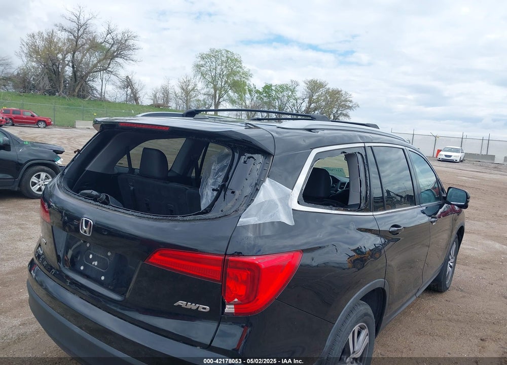 2017 HONDA PILOT VIN: 5FNYF6H51HB045854