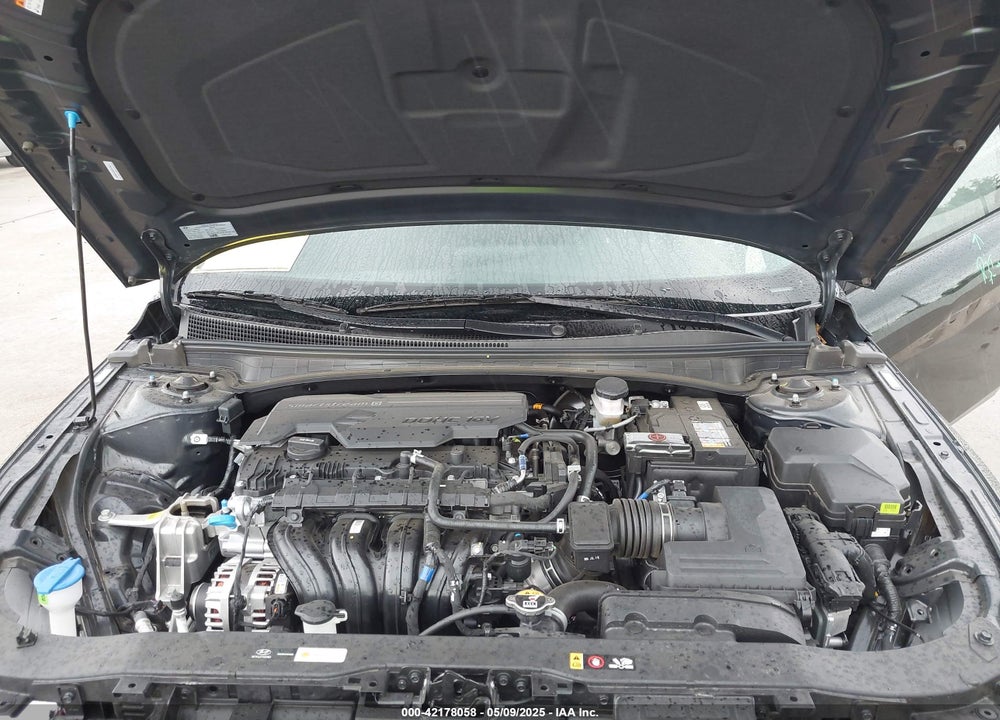2025 HYUNDAI ELANTRA VIN: KMHLM4DG4SU960686