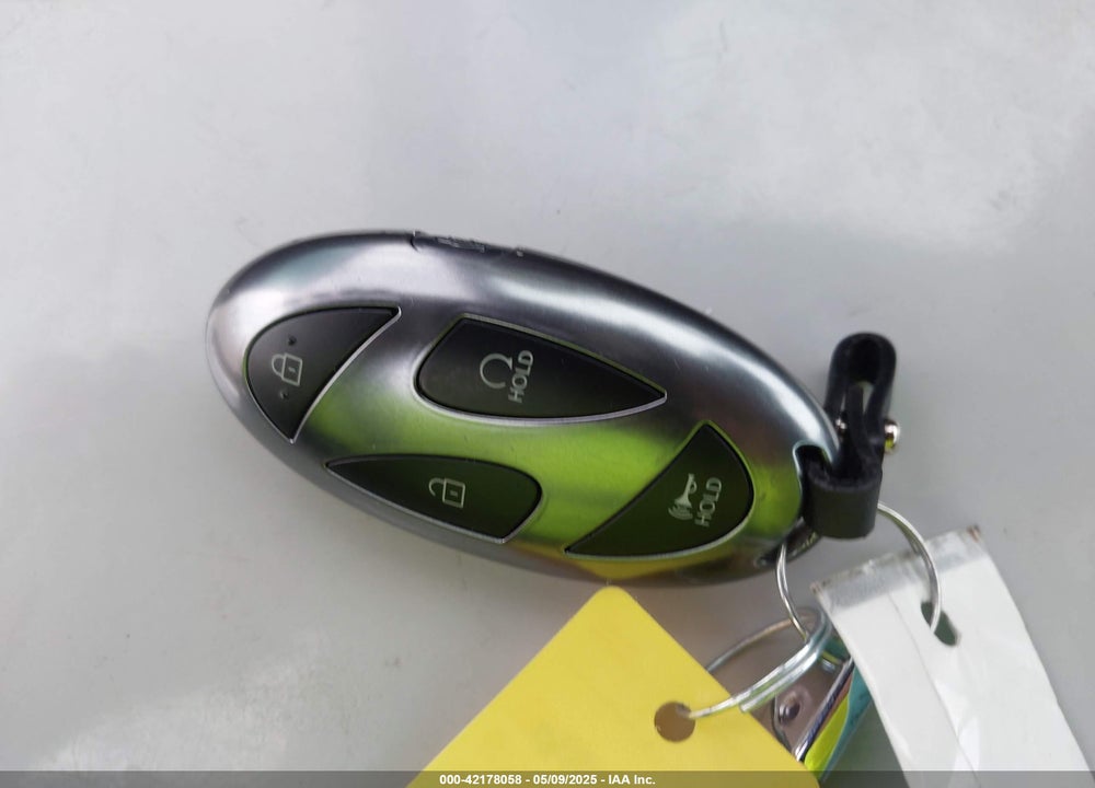 2025 HYUNDAI ELANTRA VIN: KMHLM4DG4SU960686