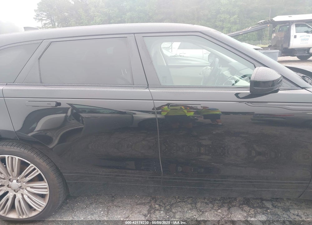 2023 LAND ROVER RANGE ROVER VELAR VIN: SALYT2EU8PA353164
