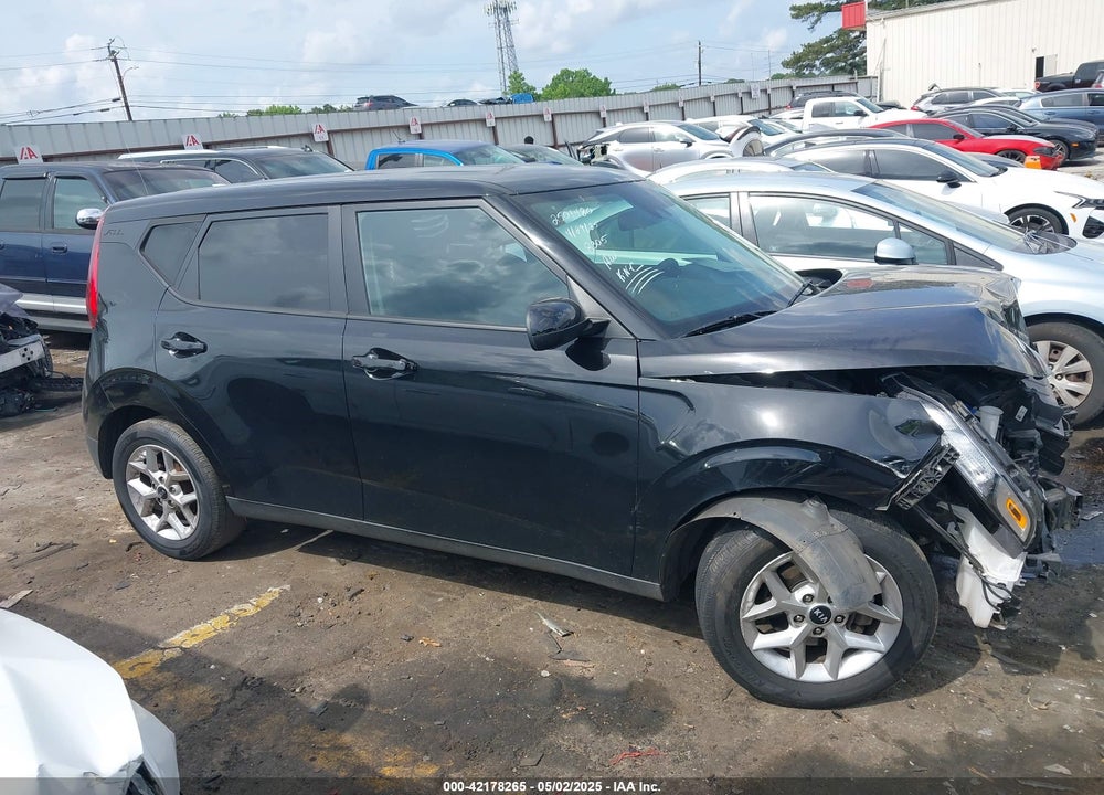 2021 KIA SOUL !/+/S VIN: KNDJ23AU4M7768305