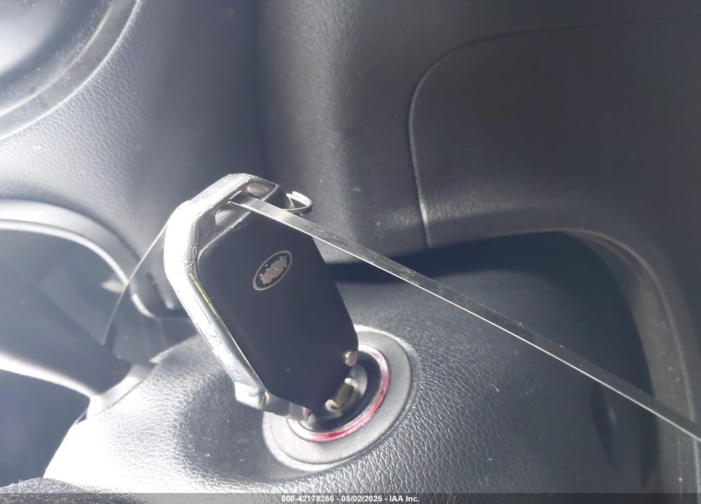 2021 KIA SOUL !/+/S VIN: KNDJ23AU4M7768305