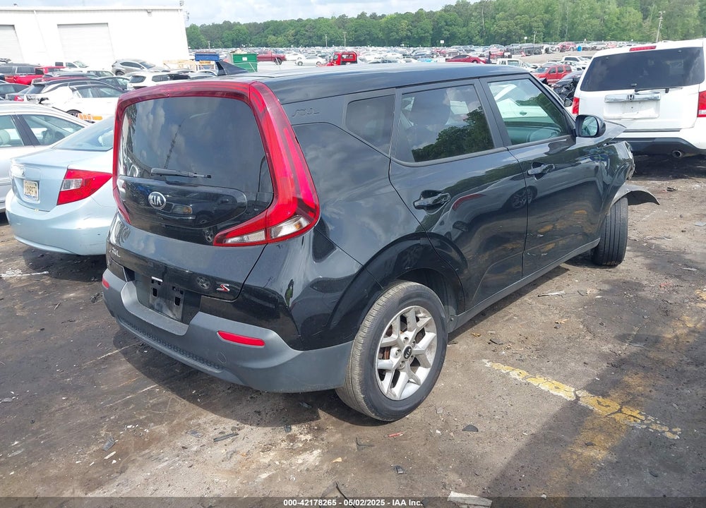 2021 KIA SOUL !/+/S VIN: KNDJ23AU4M7768305