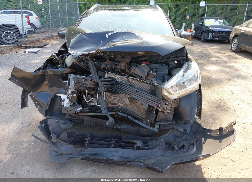 2019 NISSAN KICKS SV VIN: 3N1CP5CU0KL477623
