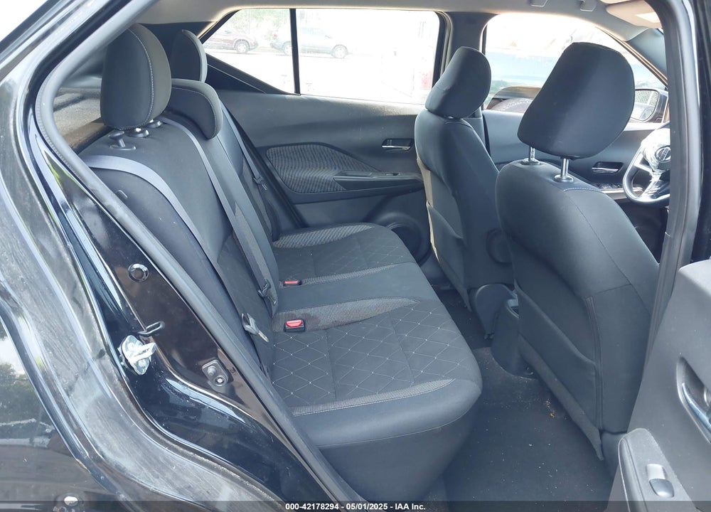 2019 NISSAN KICKS SV VIN: 3N1CP5CU0KL477623