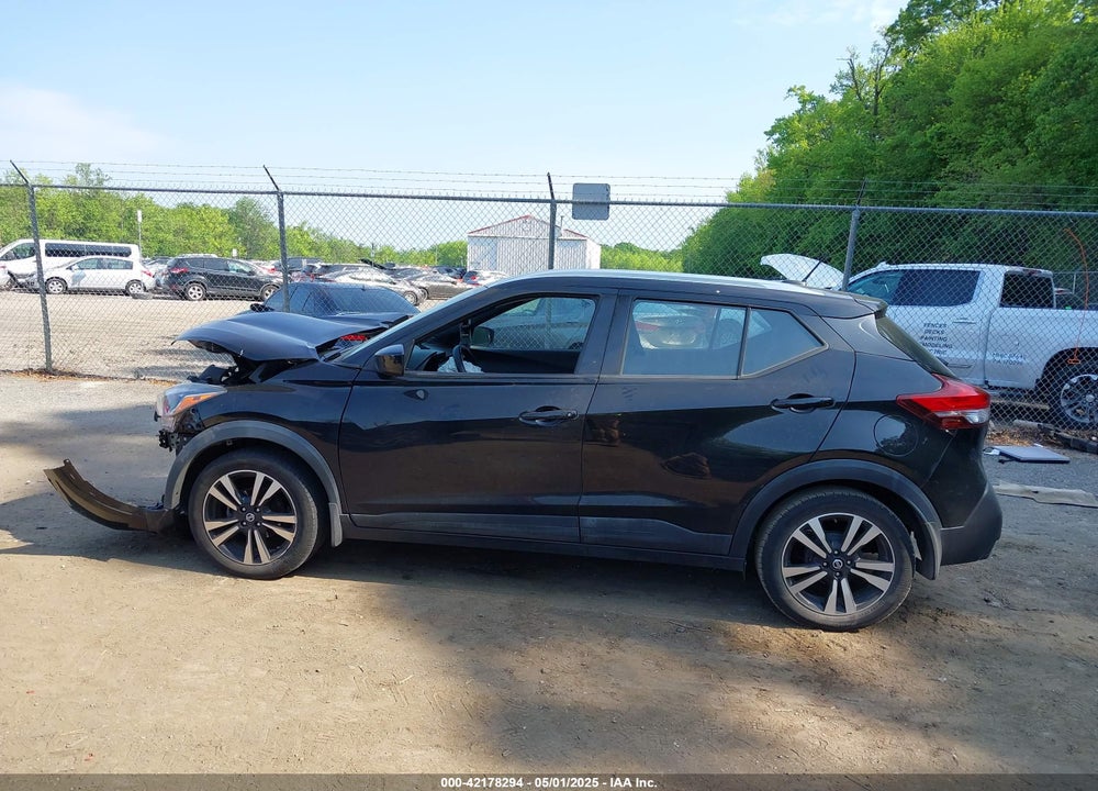 2019 NISSAN KICKS SV VIN: 3N1CP5CU0KL477623
