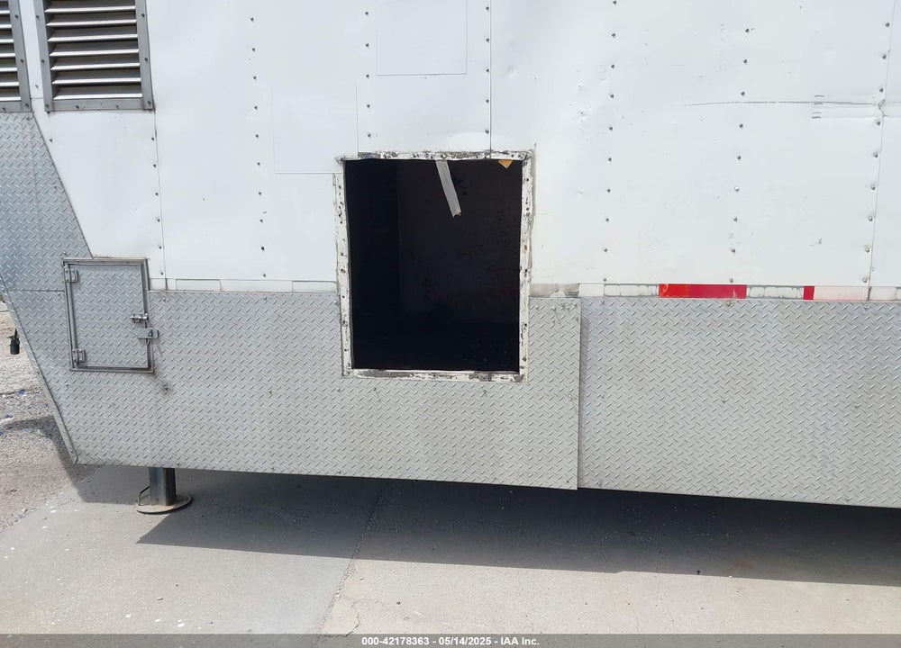 2005 FOREST RIVER TRAILER VIN: 5NHUCMF275N047896
