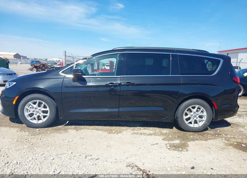 2022 CHRYSLER PACIFICA TOURING L VIN: 2C4RC1BGXNR142495