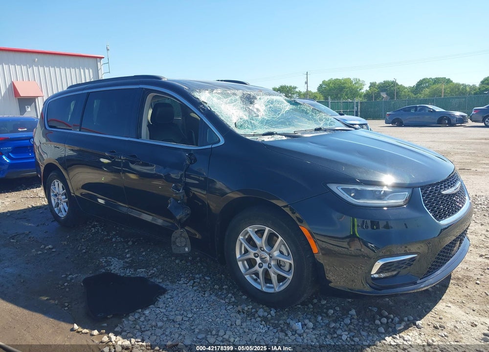 2022 CHRYSLER PACIFICA TOURING L VIN: 2C4RC1BGXNR142495