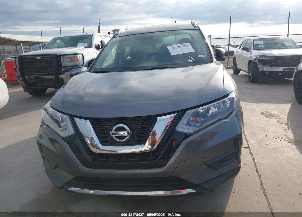2017 NISSAN ROGUE VIN: KNMAT2MT3HP519624