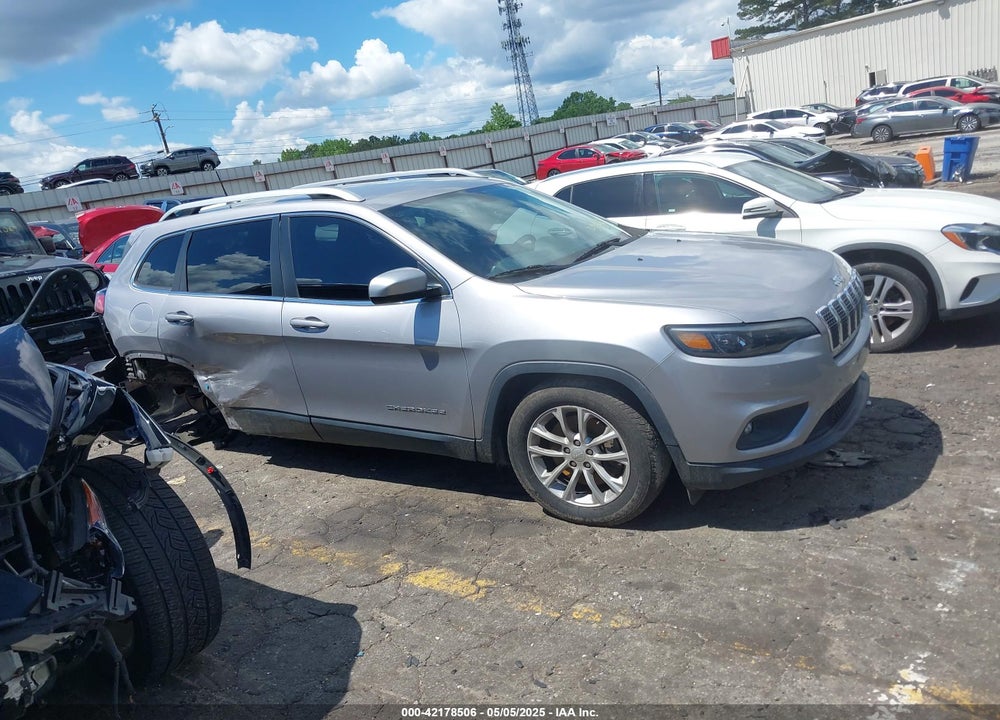 2019 JEEP CHEROKEE VIN: 1C4PJLCB3KD470027